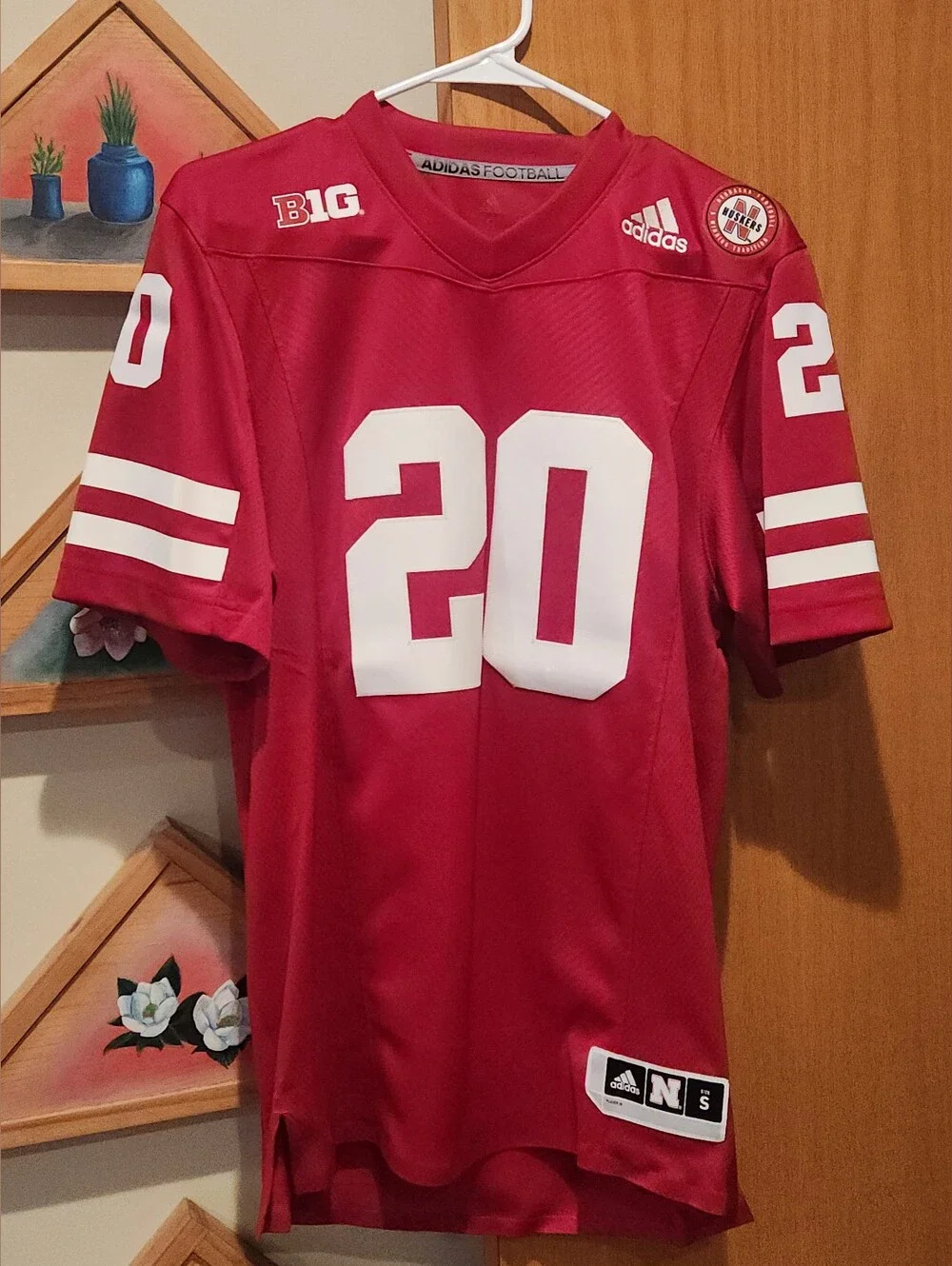 Nebraska Cornhuskers Adidas Big10 Jersey sz Small #20 Huskers Big Ten Football